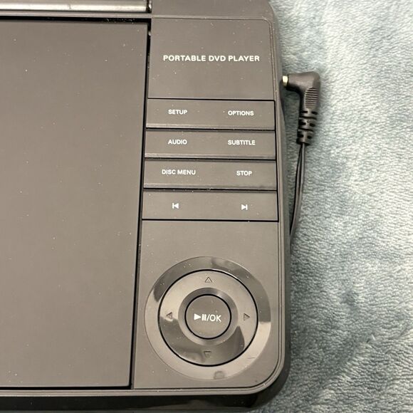 Philips PET741B/37 Black 7" TFT LCD Display Portable MP3-CD/DVD Player - Picture 4 of 8